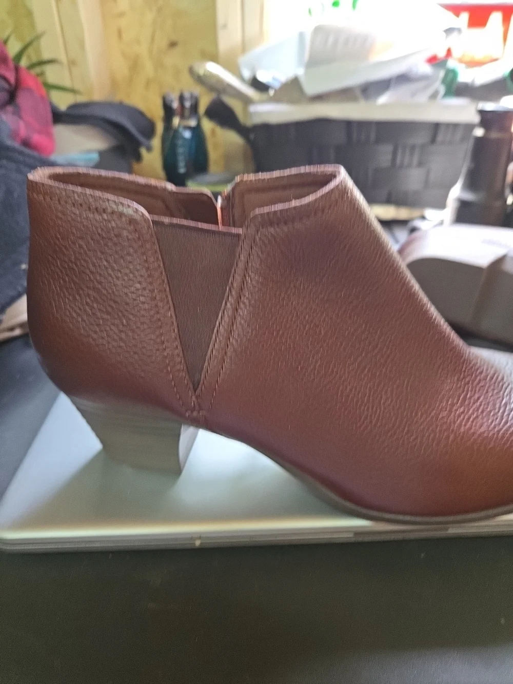Clarks Collection‎ Brown Leather Size Zip Ankle Boots Womens Size 8 M